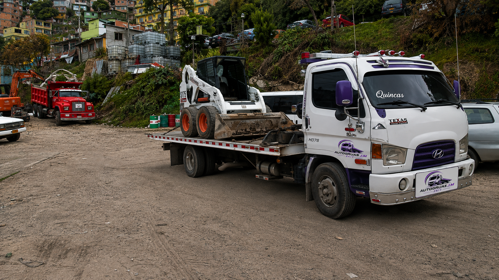 Grúa de Autogrúas J.M transportando maquinaria